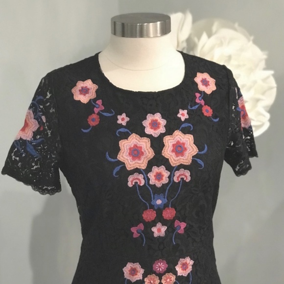 Floral Embroidered Lace Mini Dress, sz M - Picture 2 of 7